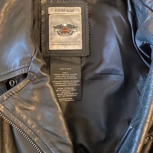 Women’s Harley Davidson black leather jacket